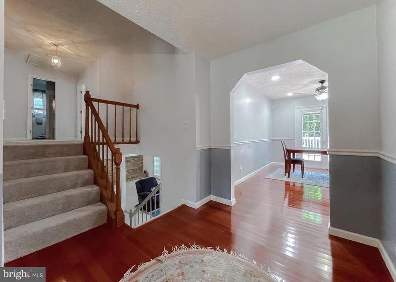 2290 Wellington Woods Dr, Waldorf, MD 20603