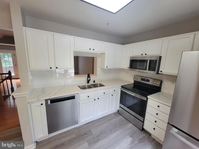 8702 Castlerock Ct, Laurel, MD 20723