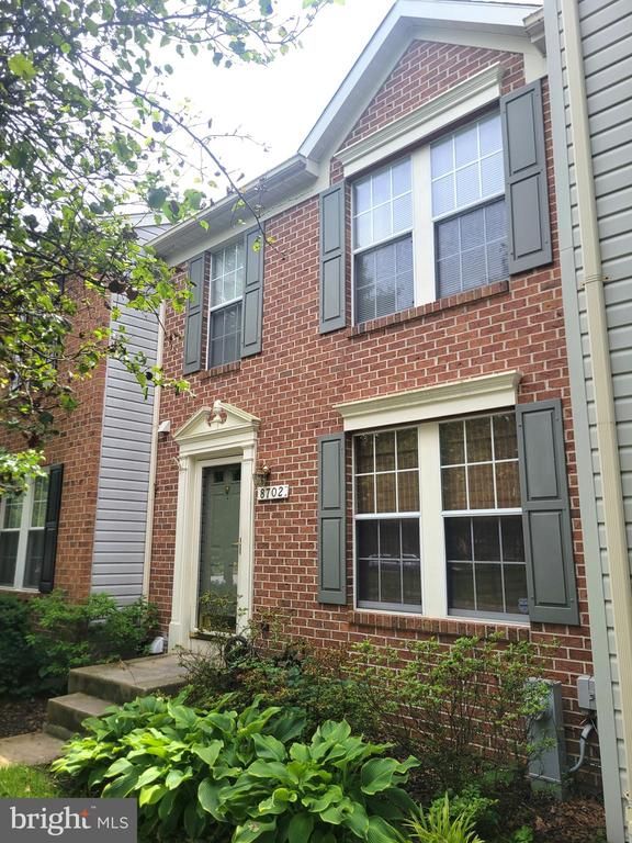 8702 Castlerock Ct, Laurel, MD 20723