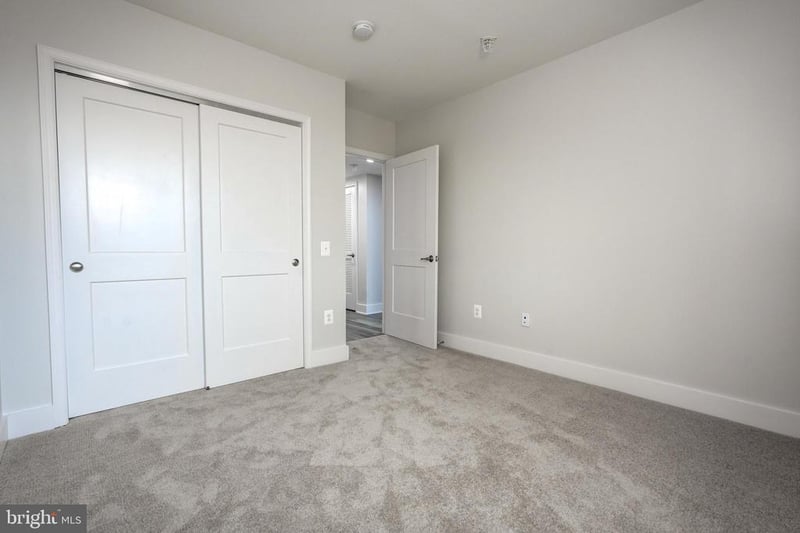 19520 Village Walk Dr #3-105, Montgomery Village, MD 20886