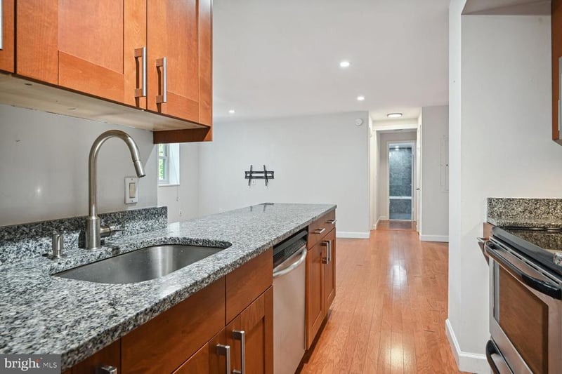 2440 16th St NW #309, Washington, DC 20009