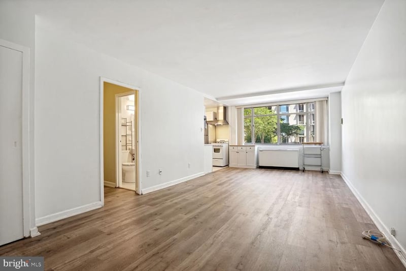 940 25th St NW #107-S, Washington, DC 20037