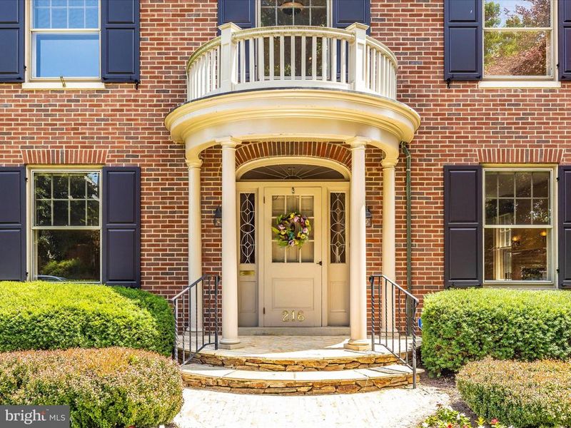 216 Lindbergh Ave, Frederick, MD 21701
