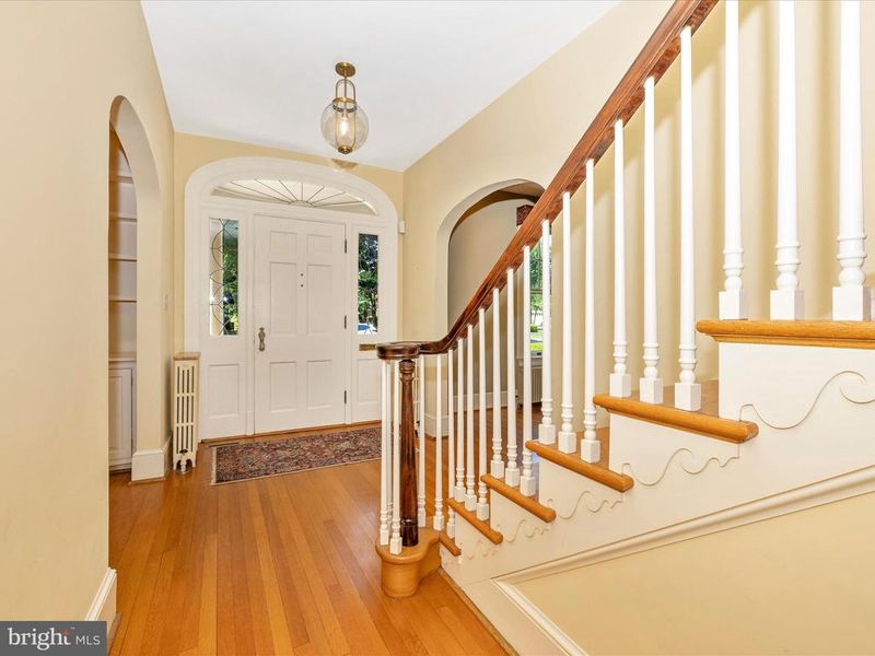 216 Lindbergh Ave, Frederick, MD 21701