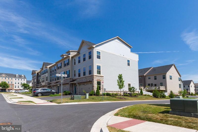 6150 Aster View Ln, Frederick, MD 21703