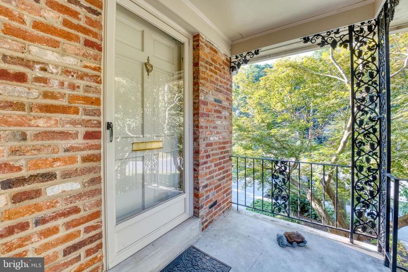 9520 Clement Rd, Silver Spring, MD 20910