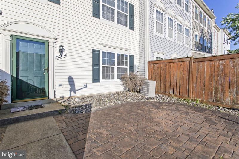 5089 Stapleton Ter, Frederick, MD 21703
