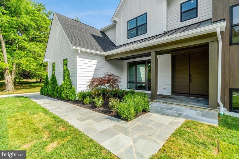 508 Niblick Dr SE, Vienna, VA 22180