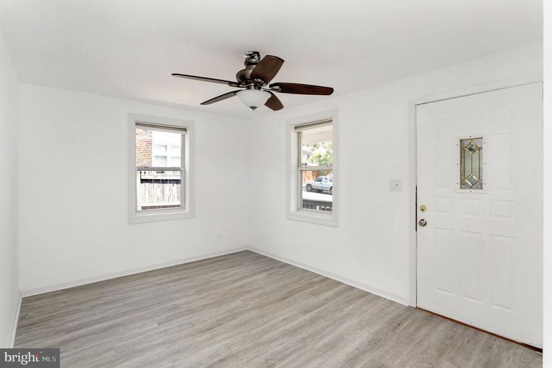 2446 S Nelson St, Arlington, VA 22206