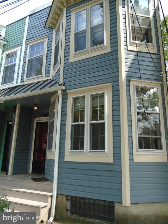 112 Commerce St, Alexandria, VA 22314