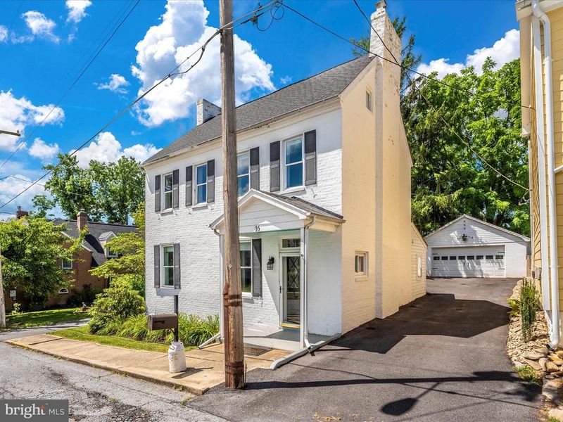 16 E Main St, Burkittsville, MD 21718