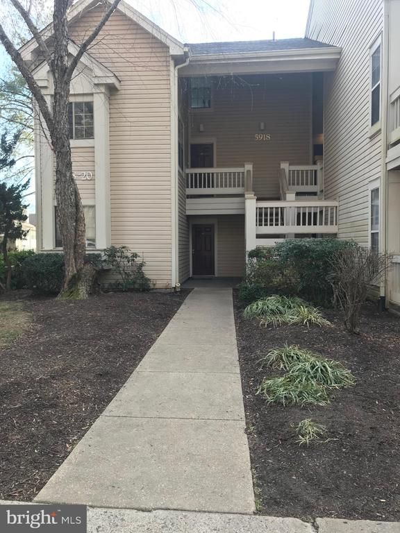 5918 Barbados Pl #202, North Bethesda, MD 20852