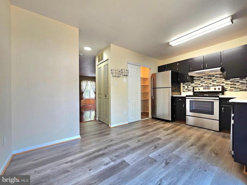 8561 Southlawn Ct, Alexandria, VA 22309
