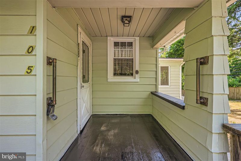 105 E Maple Rd, Linthicum Heights, MD 21090