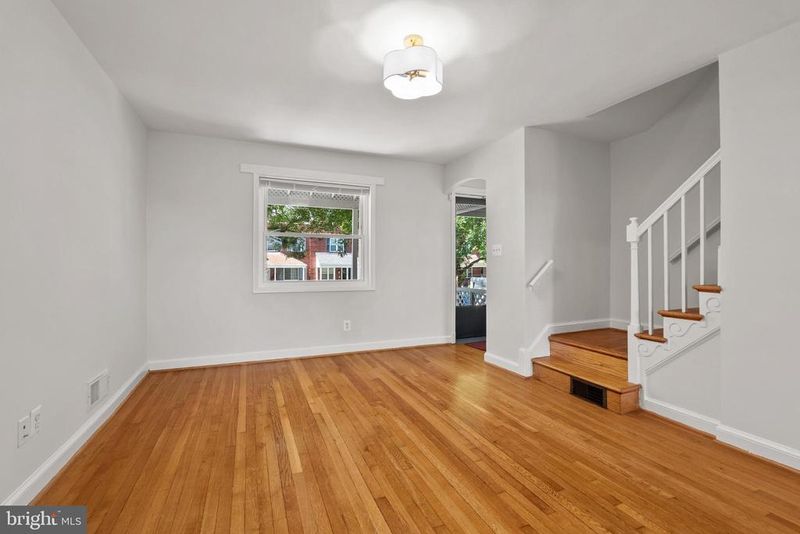 342 Wesmond Dr, Alexandria, VA 22305
