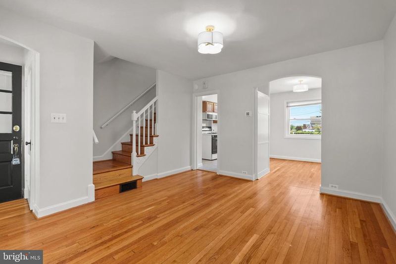 342 Wesmond Dr, Alexandria, VA 22305