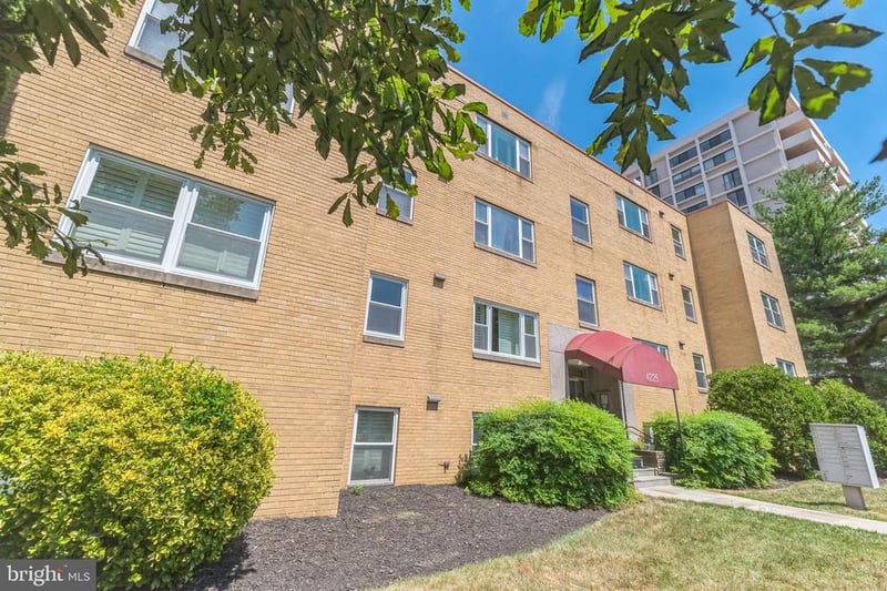 4225 N Henderson Rd #103, Arlington, VA 22203