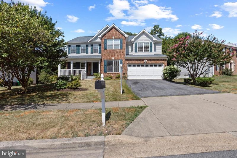 2102 Hampshire Dr, Hyattsville, MD 20783