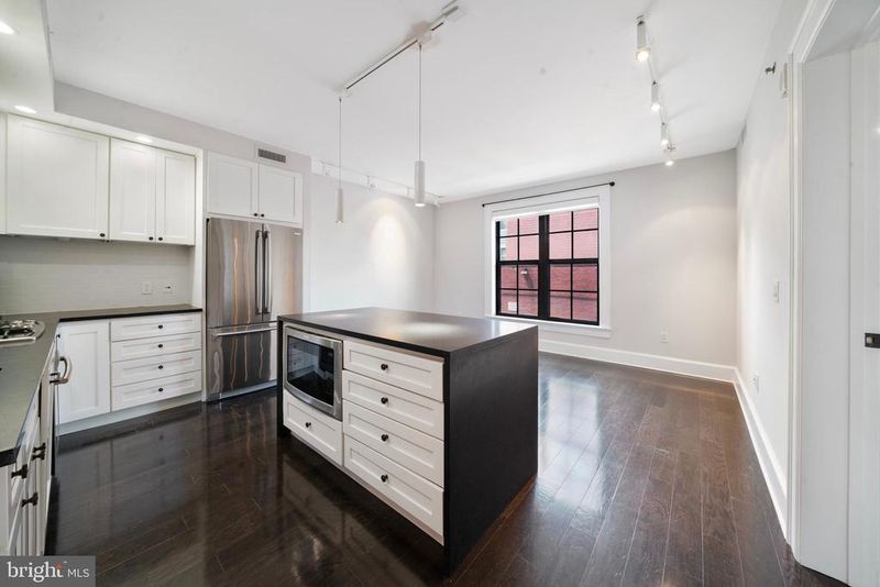 1011 M St NW #208, Washington, DC 20001