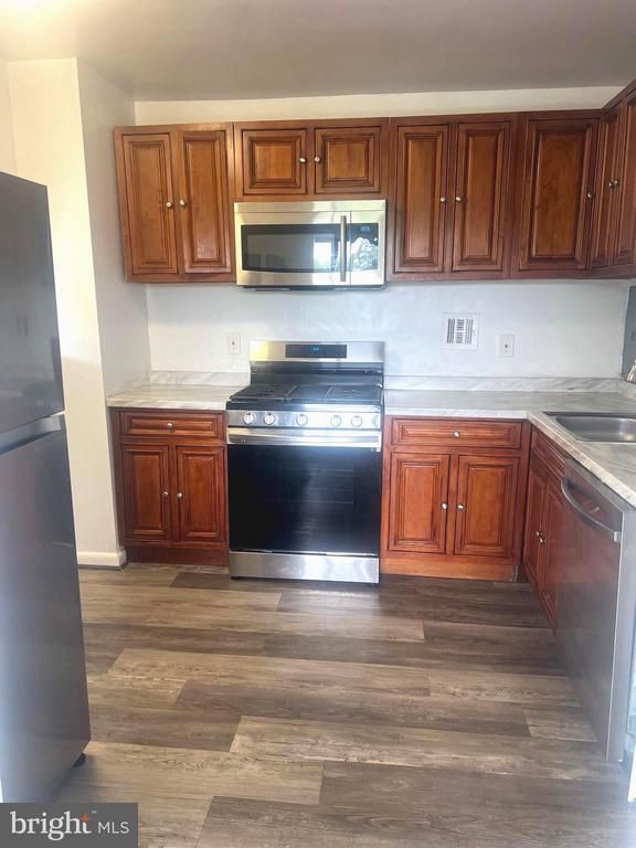 8830 Piney Branch Rd #903, Silver Spring, MD 20903