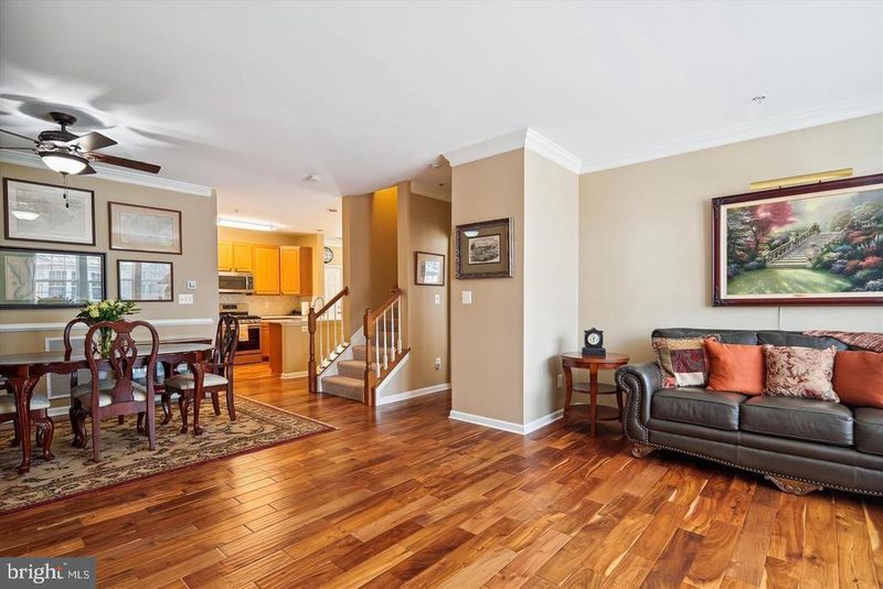43074 Old Gallivan Ter, Ashburn, VA 20147