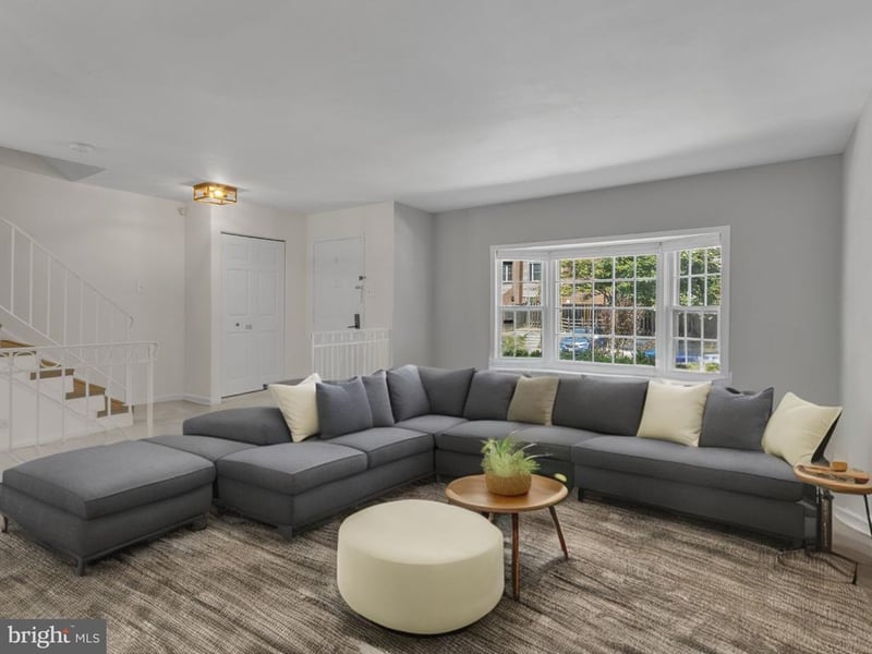 8247 Clifton Farm Ct, Alexandria, VA 22306