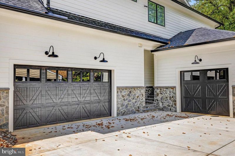 620 Hine St SE, Vienna, VA 22180