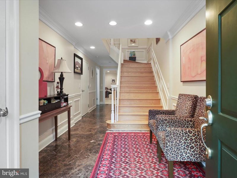 3929 Highwood Ct NW, Washington, DC 20007