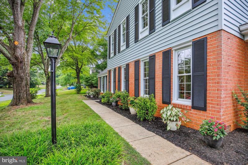 14101 Ansted Rd, Silver Spring, MD 20905