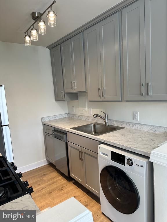 4570 Macarthur Blvd NW #207, Washington, DC 20007
