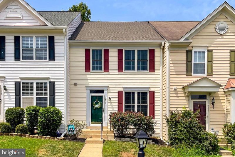 3822 Koval Ln, Woodbridge, VA 22192