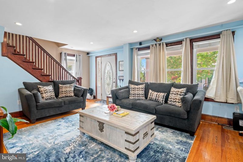 8 Davis Ave, Frederick, MD 21701