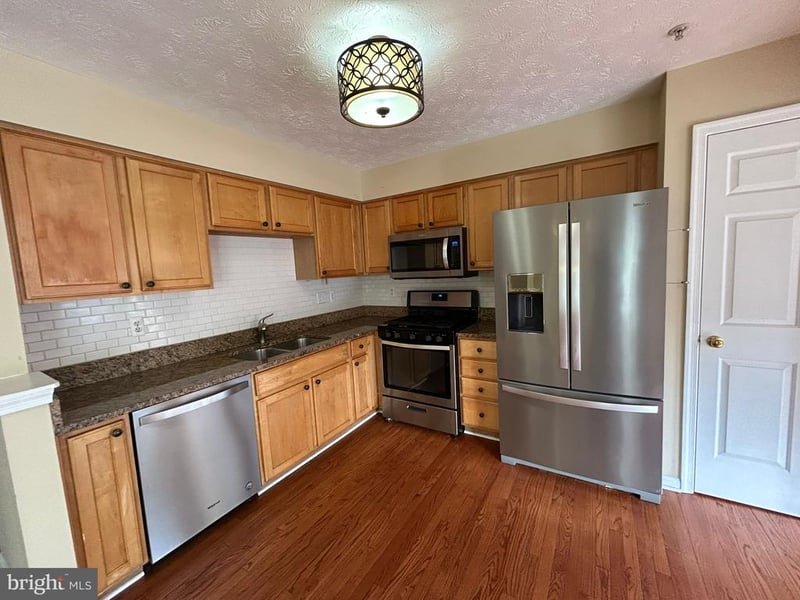 8718 Belleau Ct, Ellicott City, MD 21043