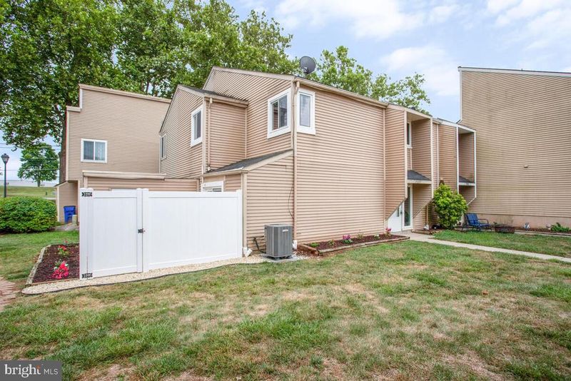 7295 Coachlight Ct, Frederick, MD 21703