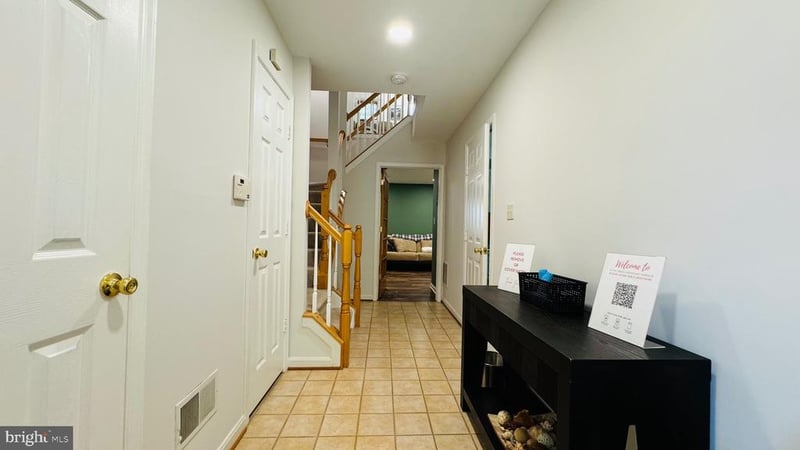 21779 Kings Crossing Ter, Ashburn, VA 20147