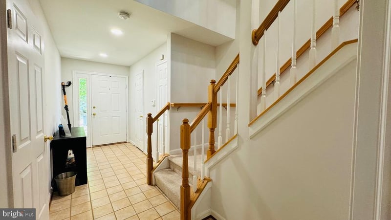 21779 Kings Crossing Ter, Ashburn, VA 20147