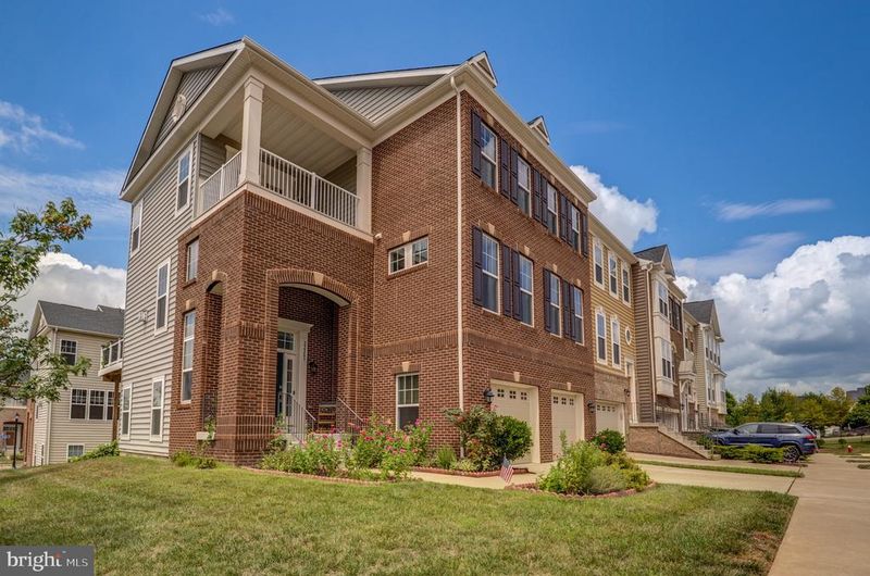22283 Pinecroft Ter, Ashburn, VA 20148