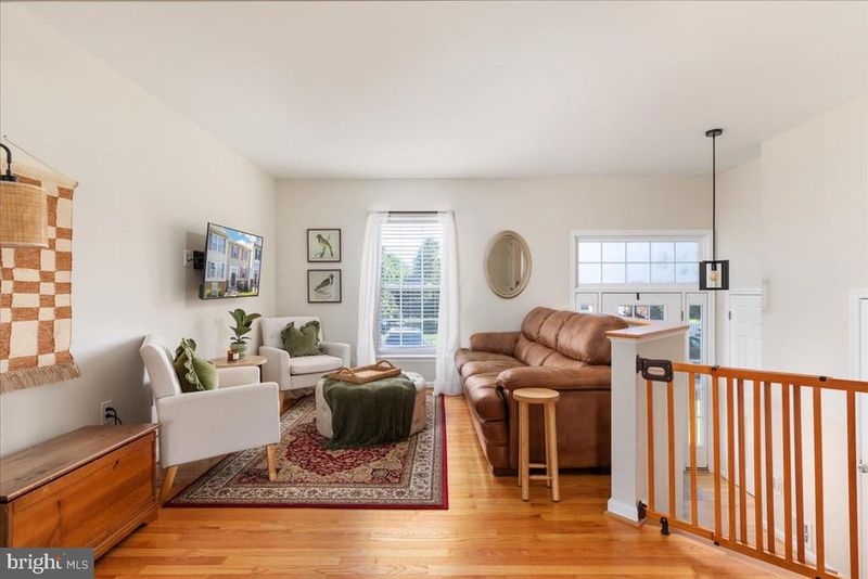 35922 Clover Ter, Round Hill, VA 20141