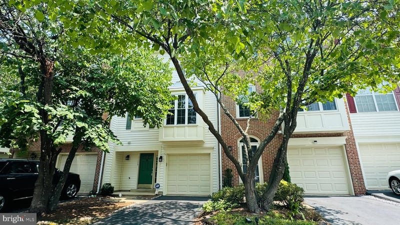 21779 Kings Crossing Ter, Ashburn, VA 20147