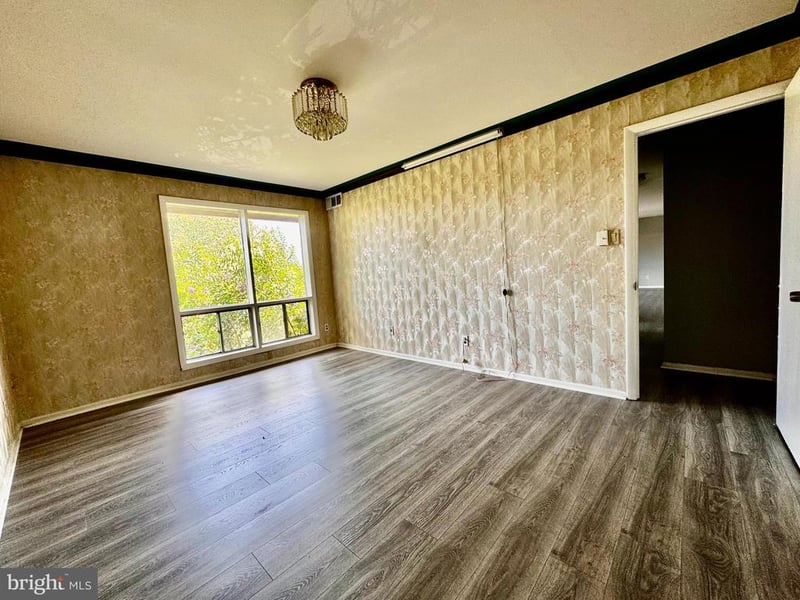 212 Locust St SE #111, Vienna, VA 22180
