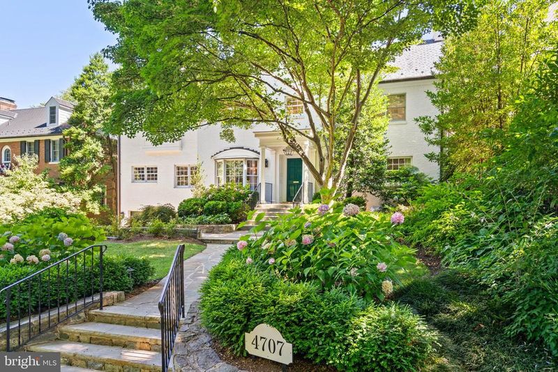 4707 Woodway Ln NW, Washington, DC 20016
