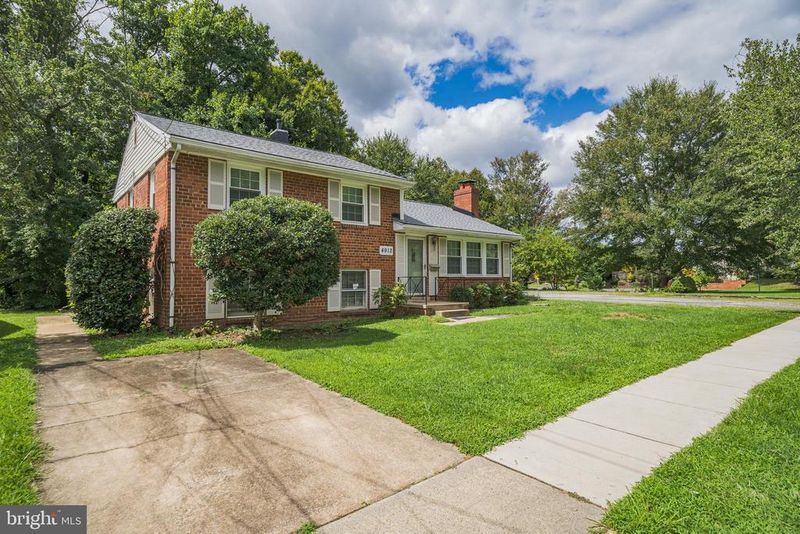 4912 Adrian St, Rockville, MD 20853