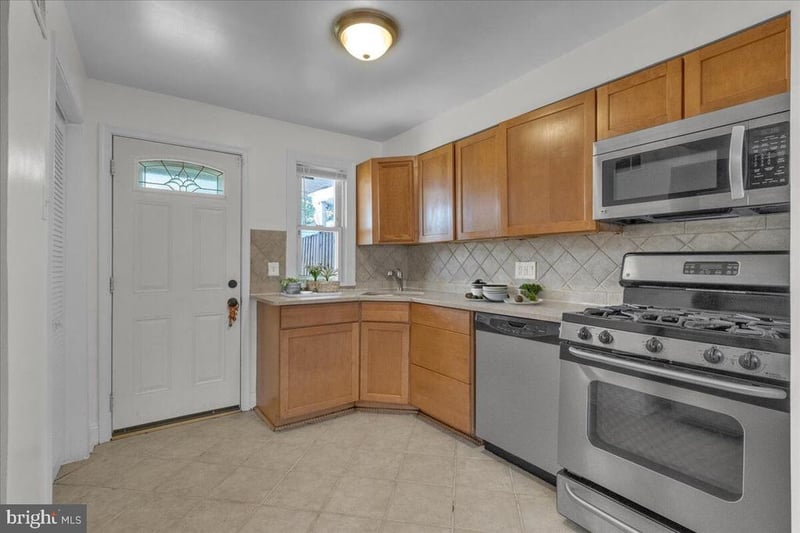 1193 46th Pl SE, Washington, DC 20019