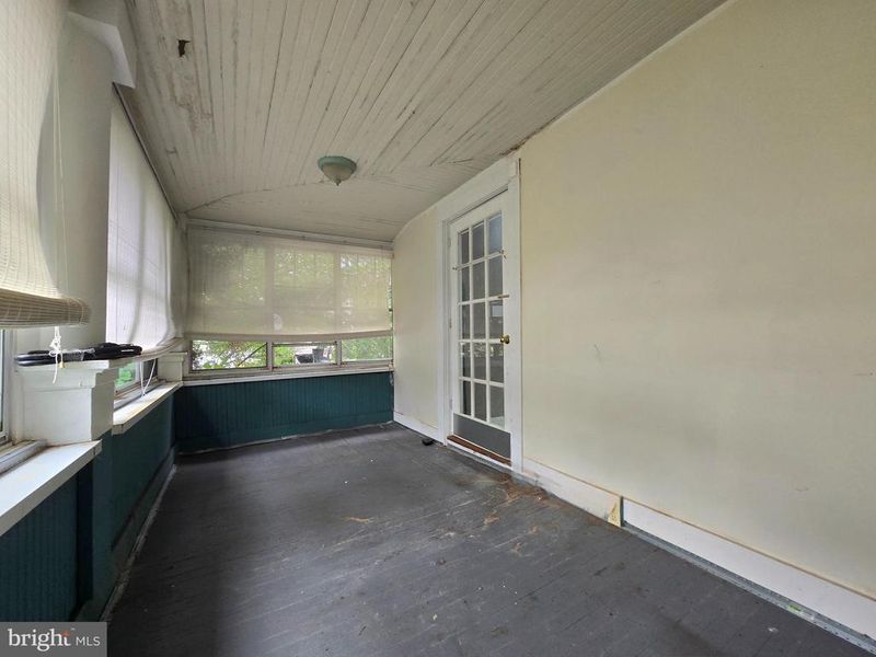 8453 Garden Rd, Pasadena, MD 21122