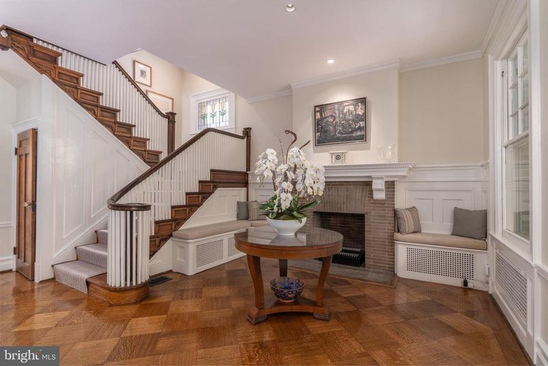 2272 Cathedral Ave NW, Washington, DC 20008