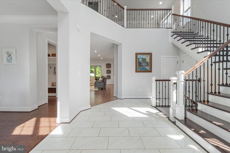 13064 Amber Dell Ct, Fairfax, VA 22030