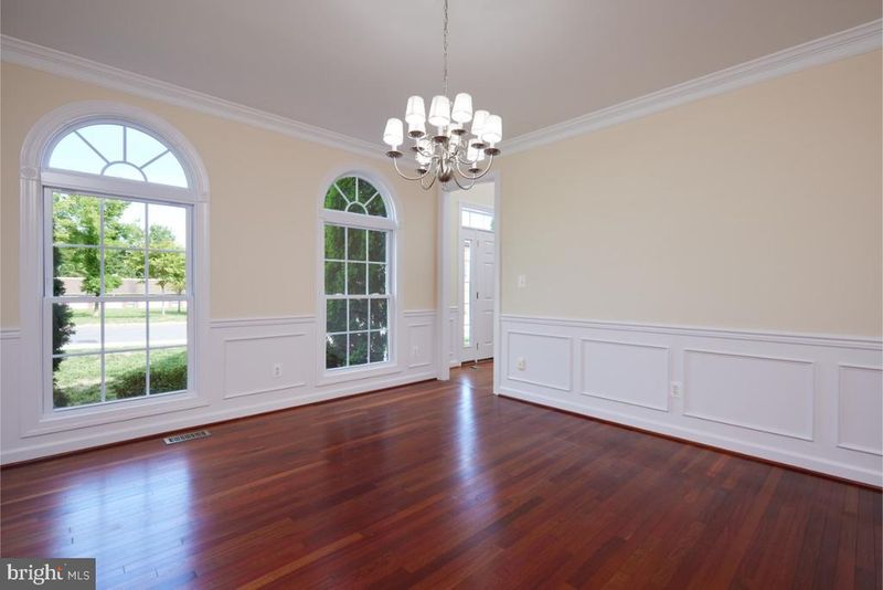 2516 1st Rd S, Arlington, VA 22204