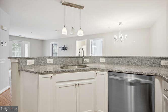 18705 Sparkling Water Dr #203, Germantown, MD 20874