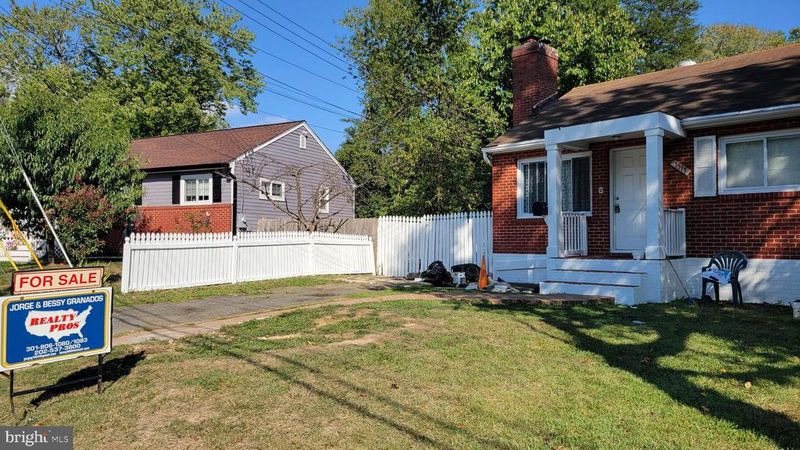 1517 Carter Ln, Woodbridge, VA 22191