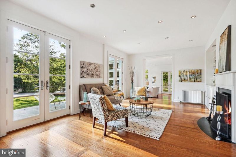2501 Ridge Road Dr, Alexandria, VA 22302